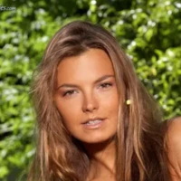 Сьюзи Карина Suzie Carina