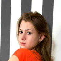 Kira Star