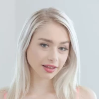 Scarlett Hampton