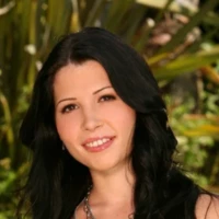 Ребекка Линарис Rebecca Linares