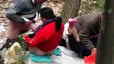 Скрытая камера ебля в лесу